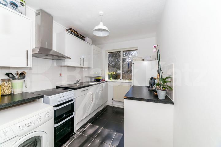 fantastically located one bedroom apartment with access to a communal garden Crescent Road, Crouch End